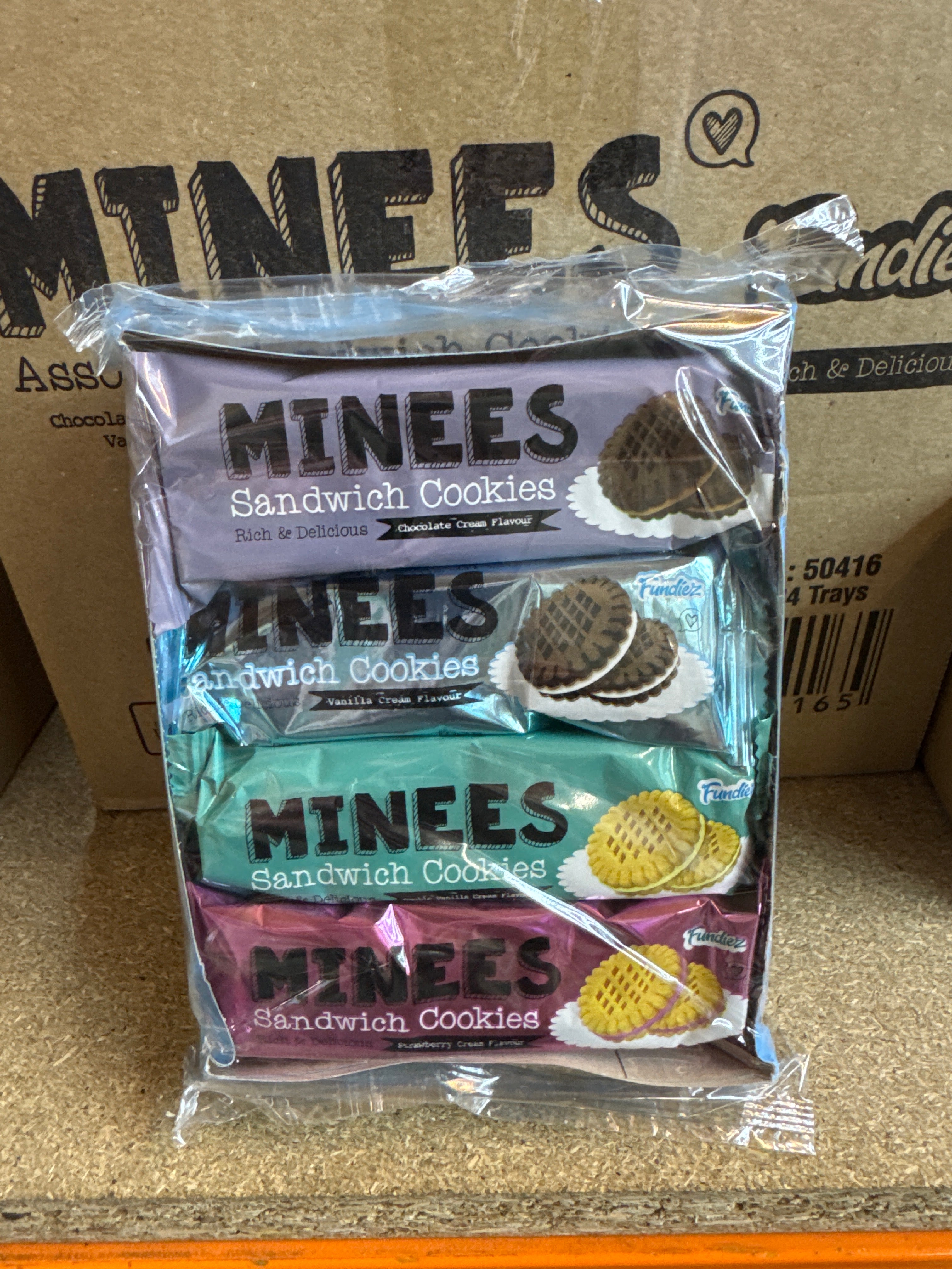Minees sandwich cookies 24x 30gx8